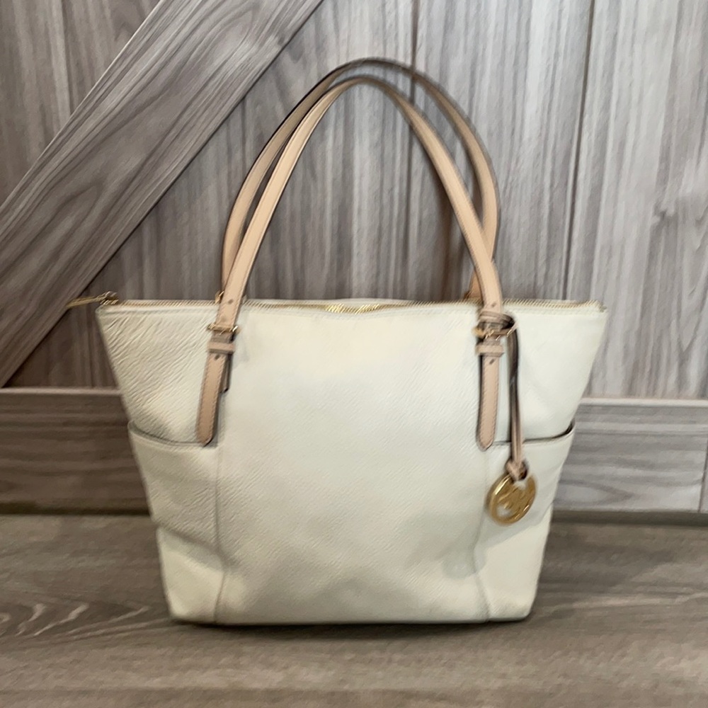 Michael Kors Creme Handbag